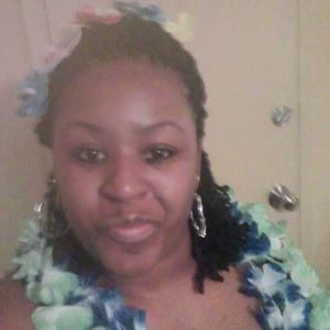 Meet your Posher, Tasha tee